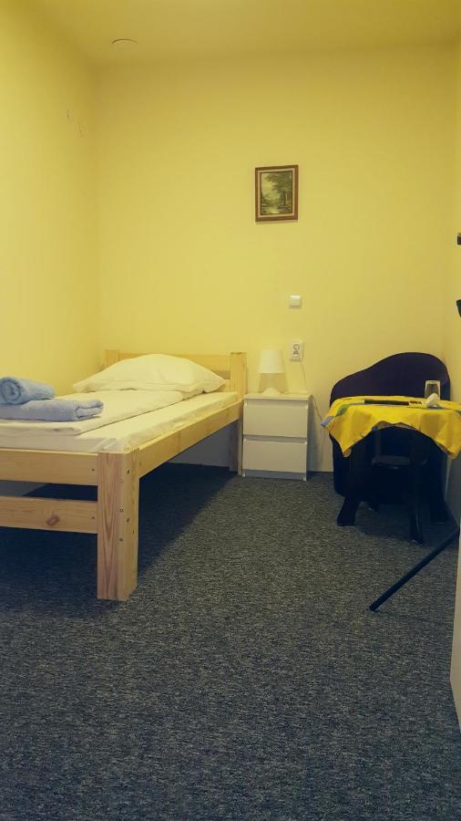 Etna - Hostel -Noclegi Rzeszow 24 Pokoje Dış mekan fotoğraf