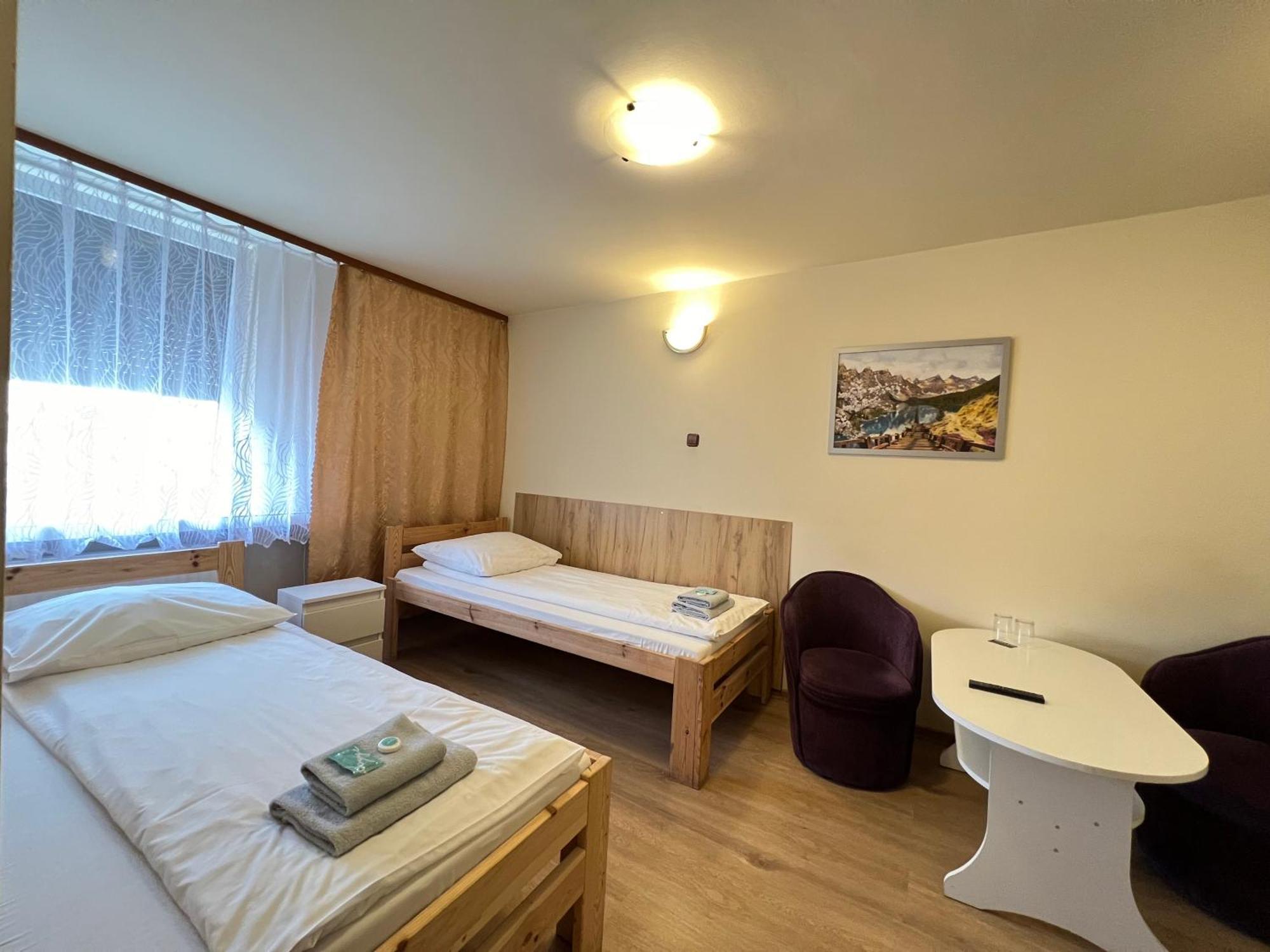 Etna - Hostel -Noclegi Rzeszow Dış mekan fotoğraf