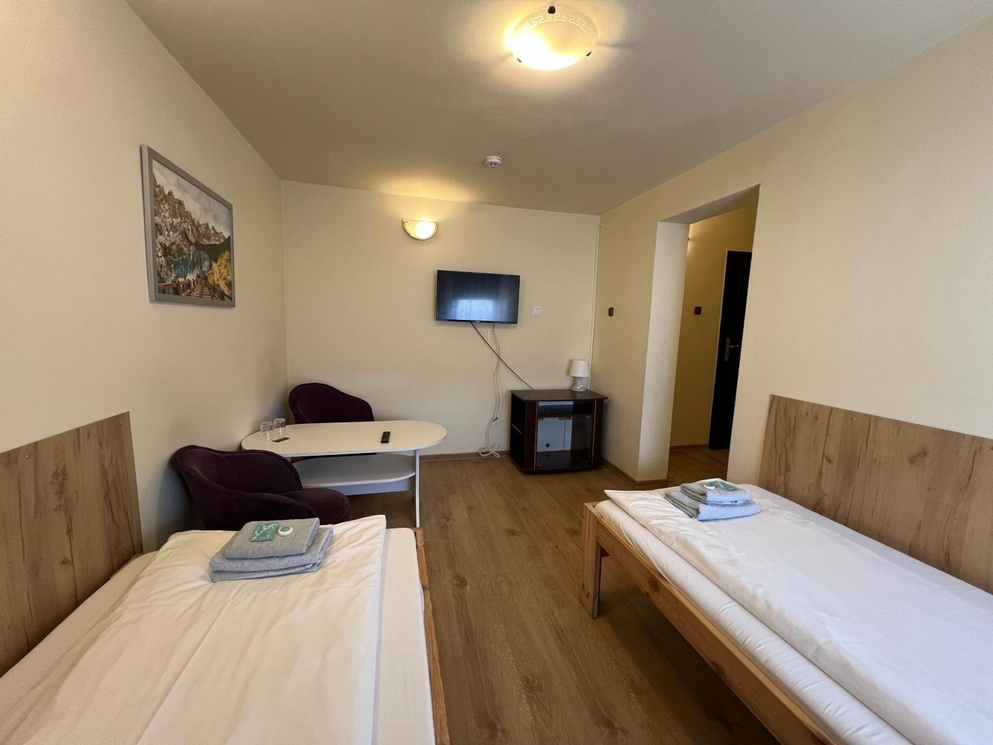 Etna - Hostel -Noclegi Rzeszow Dış mekan fotoğraf