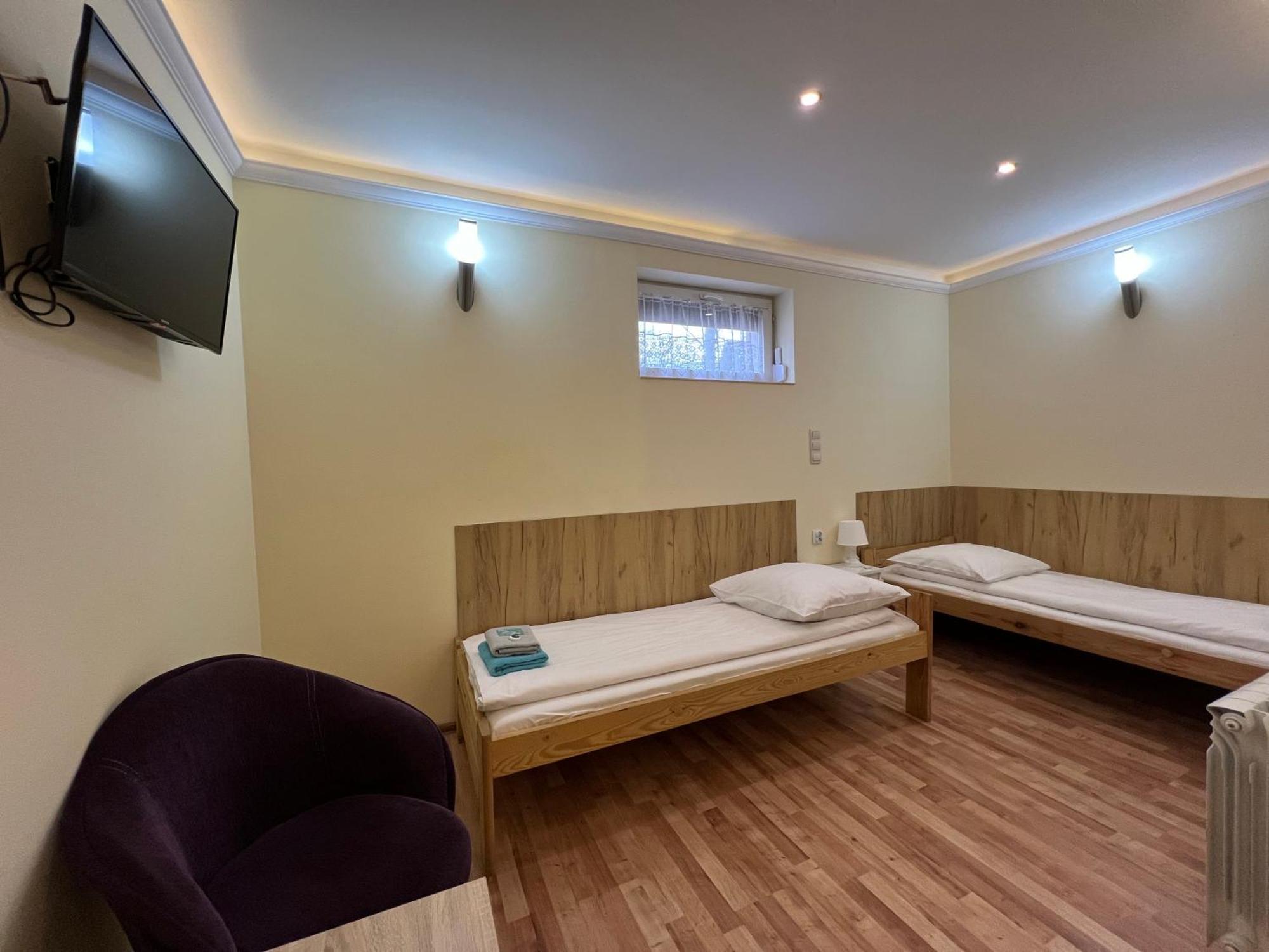 Etna - Hostel -Noclegi Rzeszow Dış mekan fotoğraf