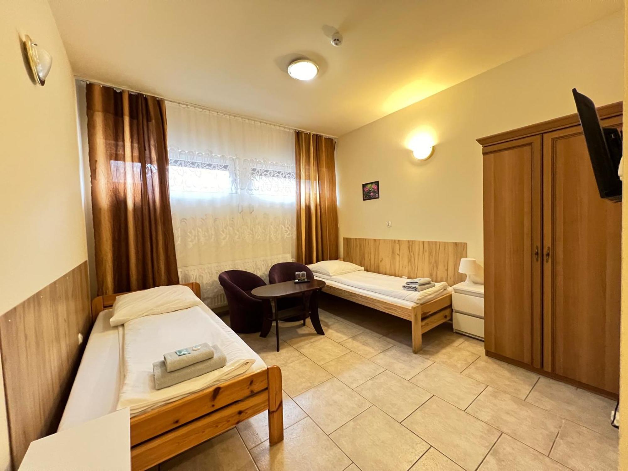 Etna - Hostel -Noclegi Rzeszow Dış mekan fotoğraf