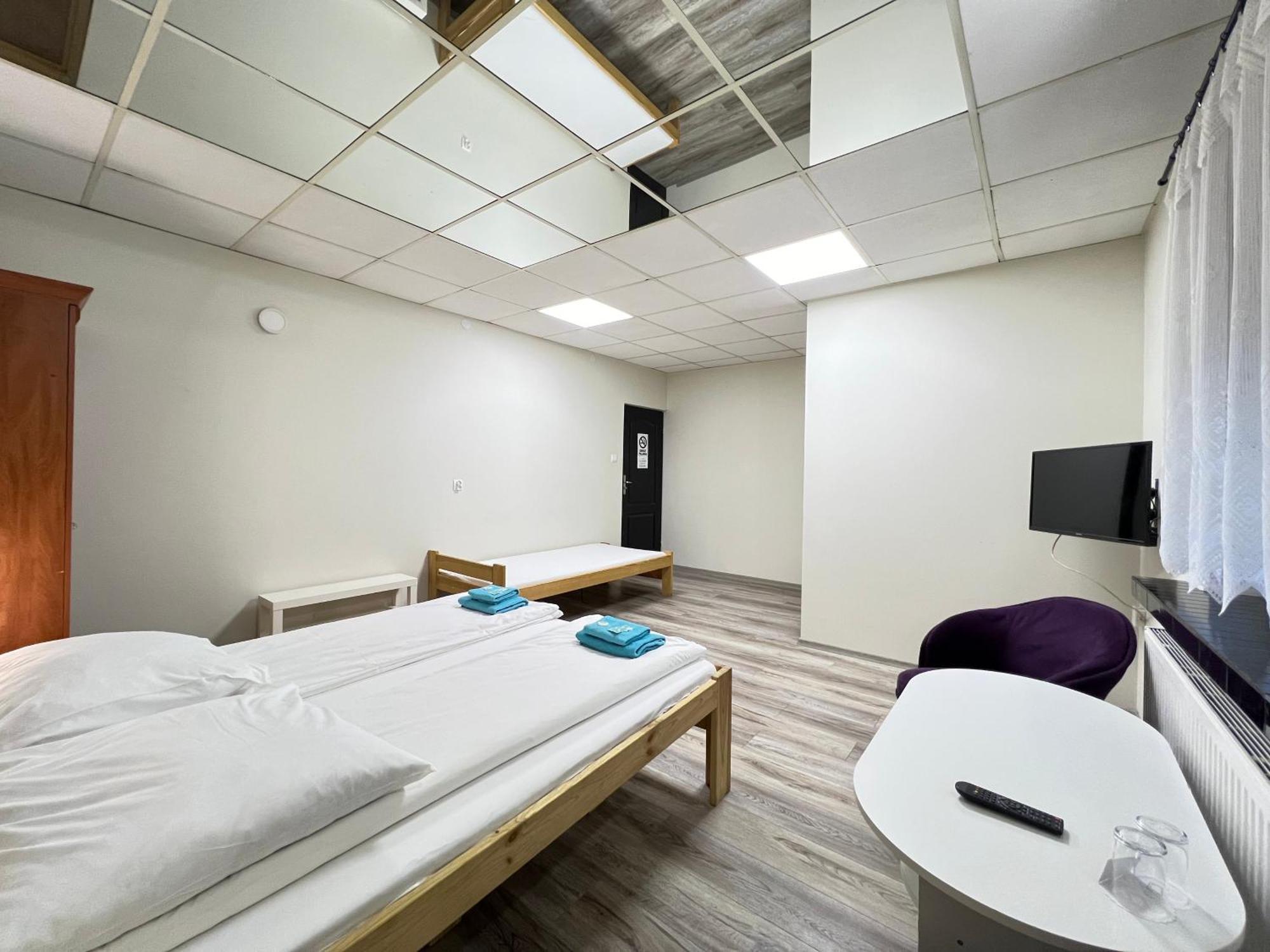 Etna - Hostel -Noclegi Rzeszow Dış mekan fotoğraf