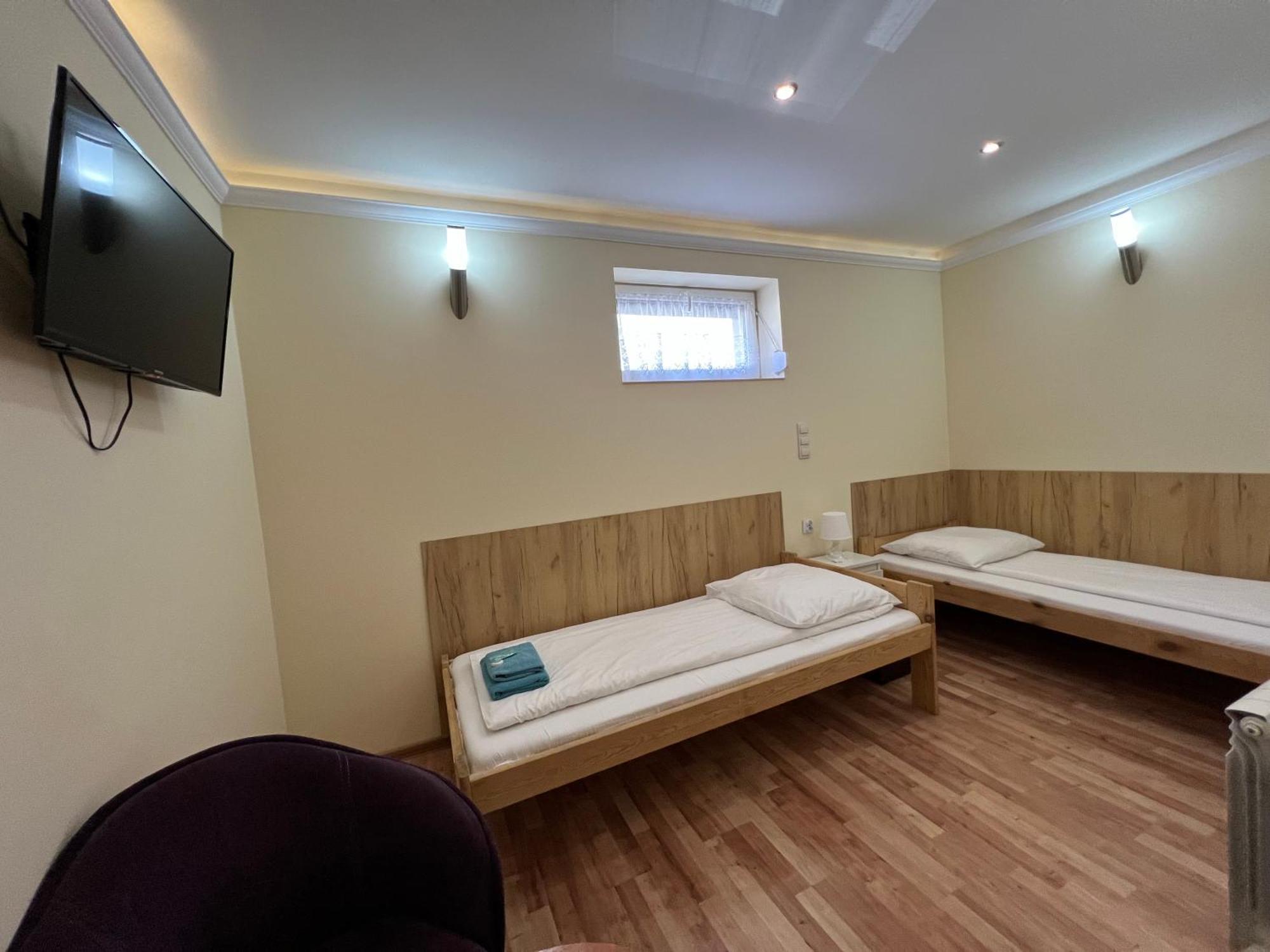 Etna - Hostel -Noclegi Rzeszow Dış mekan fotoğraf