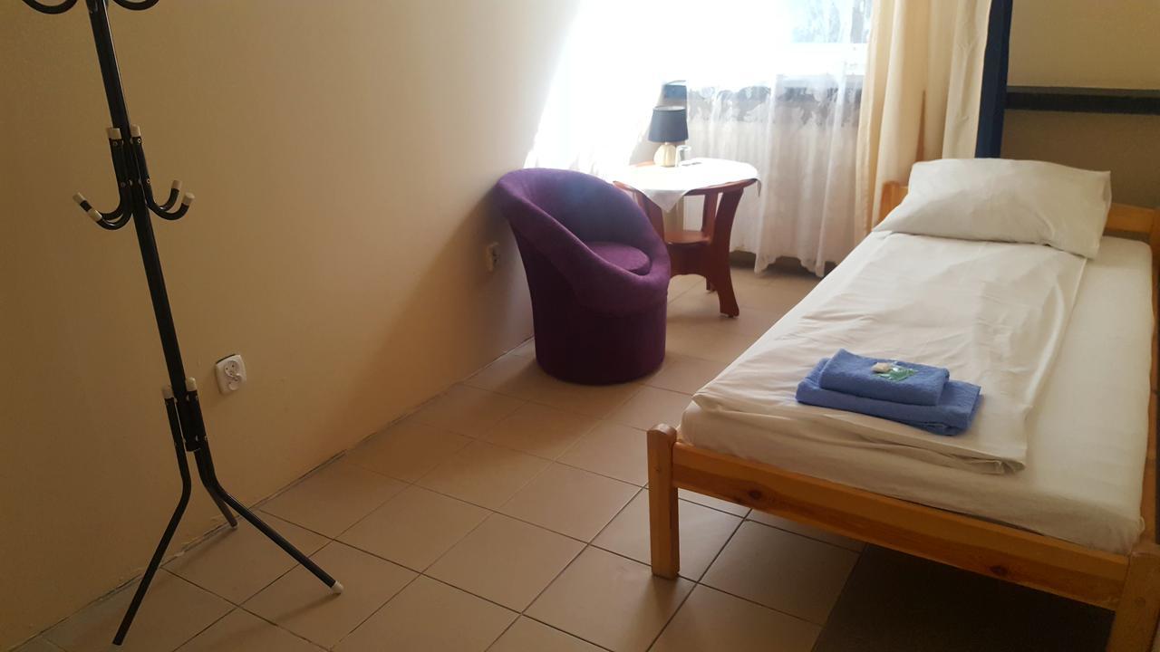 Etna - Hostel -Noclegi Rzeszow 24 Pokoje Dış mekan fotoğraf