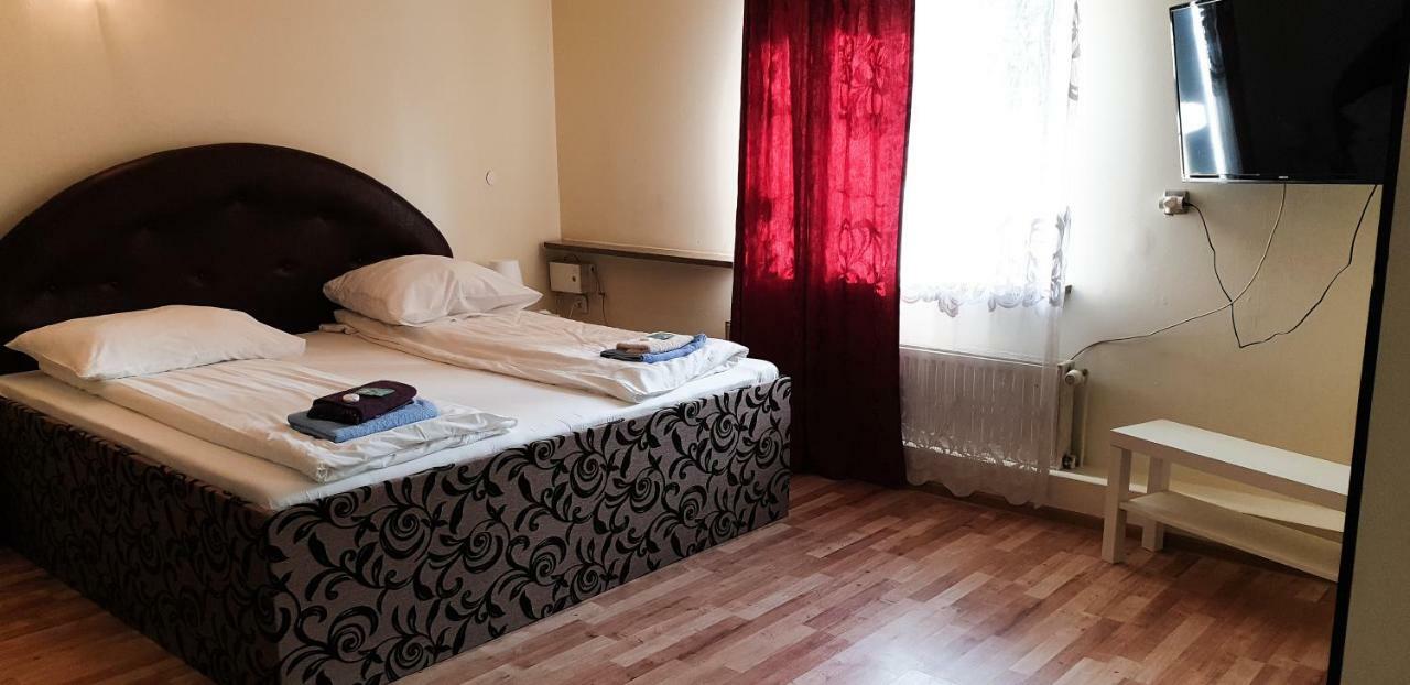Etna - Hostel -Noclegi Rzeszow Dış mekan fotoğraf
