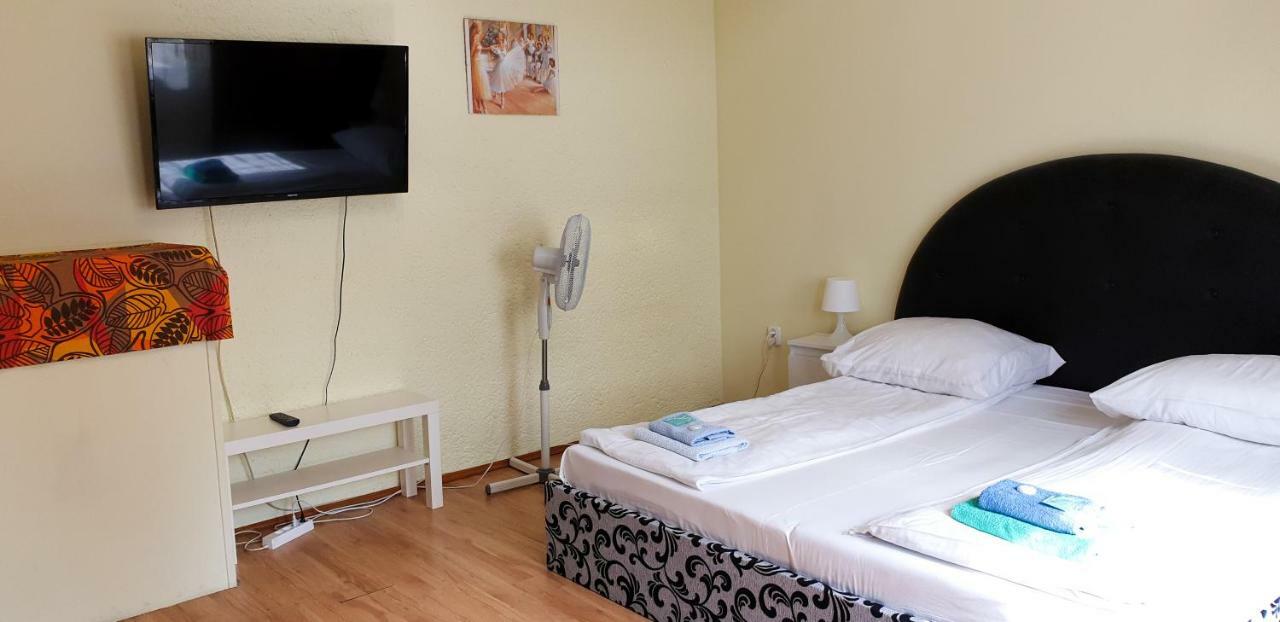 Etna - Hostel -Noclegi Rzeszow Dış mekan fotoğraf