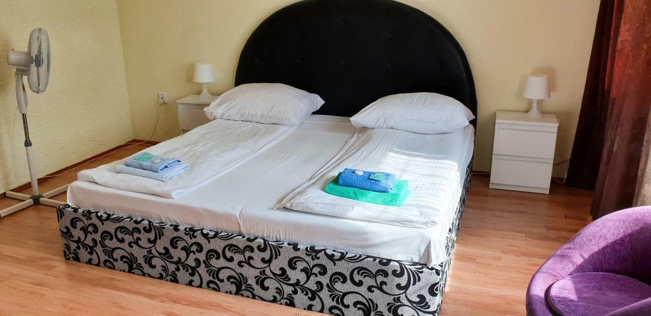 Etna - Hostel -Noclegi Rzeszow Dış mekan fotoğraf
